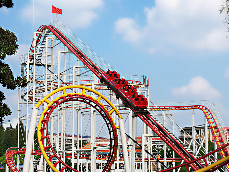 Medium Three-Loop Vertical Roller Coaster Manufactured with Precision Engineering