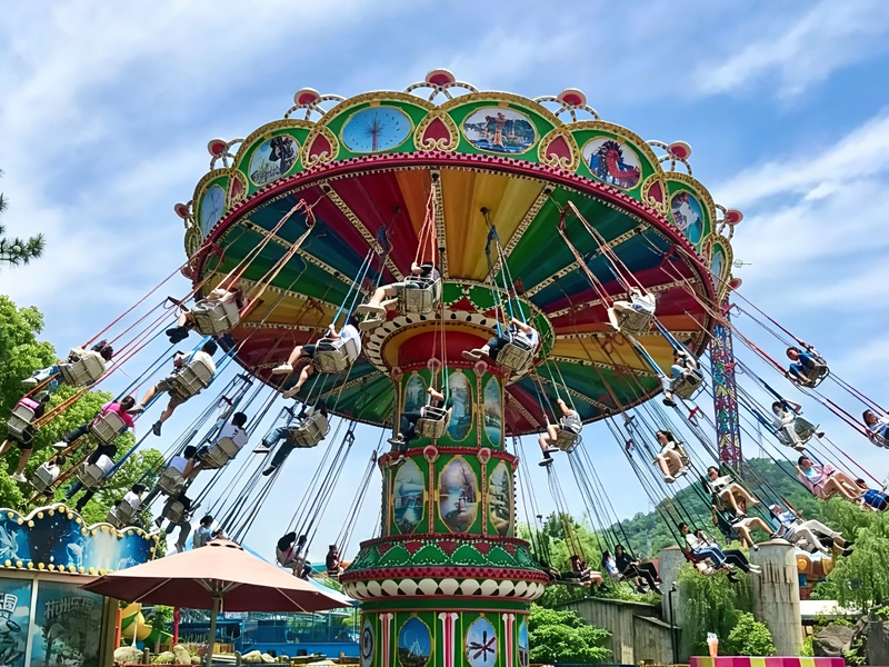 36-Seat Flying Chair Ride