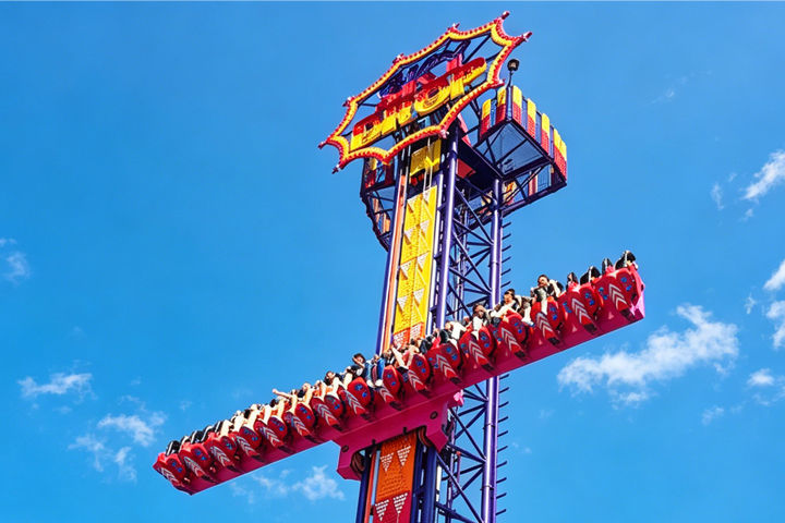 Features of ﻿﻿Sky Drop Ride