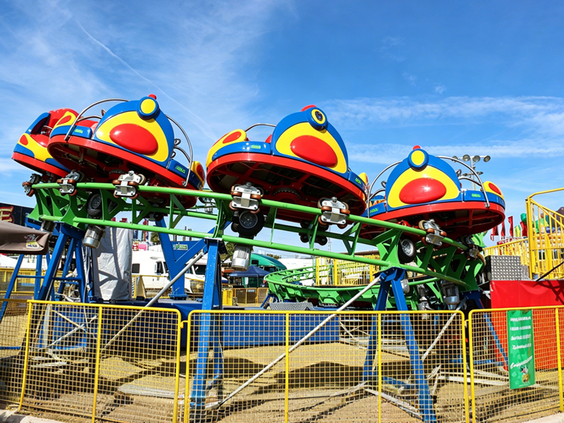 Spin Roller Coaster