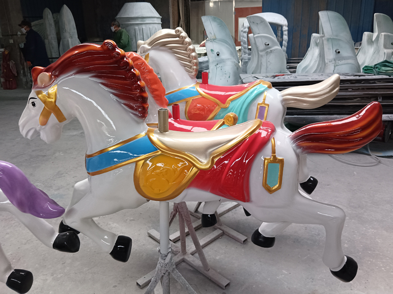 24 Seat Carousel Installed with Night Lighting Effect for Amusement Park Project Range 24 Seat Carousel Installed with Night Lighting Effect for Amusement Park Project Range