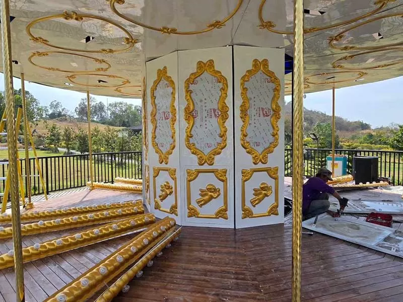 24-Seater Carousel Installed in Thailand Became a Nighttime Landmark Attraction