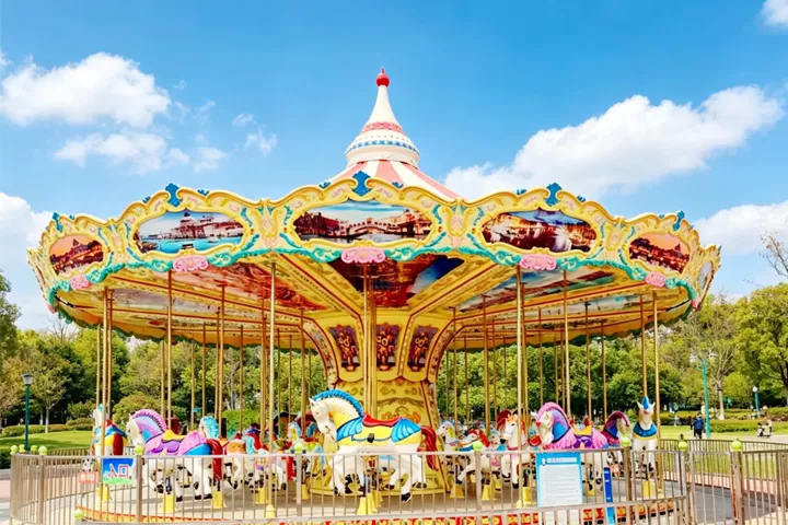 Features of 40-Seat Top-Driven Carousel