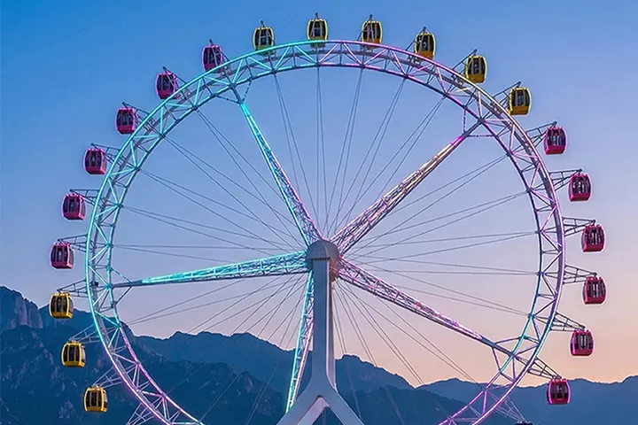 Features of 50m Ferris Wheel