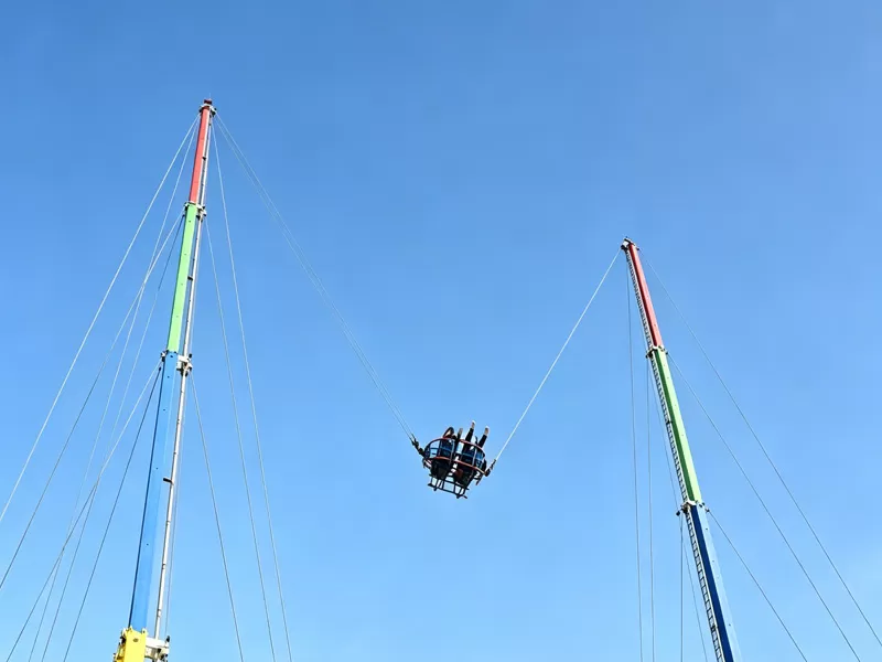Rocket Bungee Jumping
